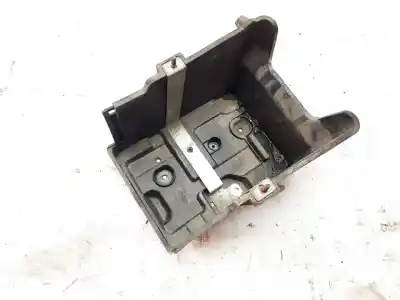 Second-hand car spare part medium for ford fiesta vi 1.25 oem iam references 8v2110723ac