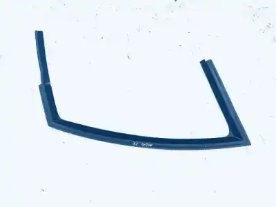 Peça sobressalente para automóvel em segunda mão plásticos por seat ibiza (6j5) 1.4 16v referências oem iam 6j4837432a