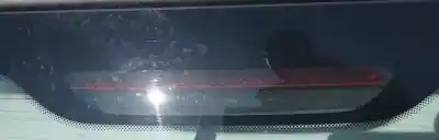 Peça sobressalente para automóvel em segunda mão farolim de travão central por fiat idea (135) 1.3 16v jtd 16v dynamic plus (10.2005->) referências oem iam 