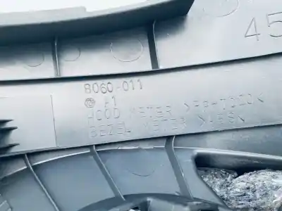 Автозапчасти б/у передние молдинги за mitsubishi outlander (cw0) 2.0 di-d intense ссылки oem iam 8060a011  