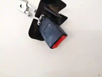 Автозапчасти б/у крюк для ремня задний правый за audi a4 avant (8e) 2.0 tdi quattro (dpf) ссылки oem iam 8e0857798  8e0857740