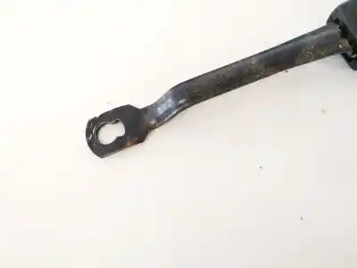 Автозапчасти б/у крюк для ремня передний правый за audi a4, b5 1999.09 - 2001.08 facelift 2.5 tdi 110kw 1997.09 - 2000.11 ссылки oem iam 8d0857755b  