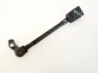 Автозапчасти б/у крюк для ремня передний правый за audi a6, c5 1997.01 - 2001.08 2.8 30v 142kw 1997.05 - 1999.07 ссылки oem iam 4b0857756d