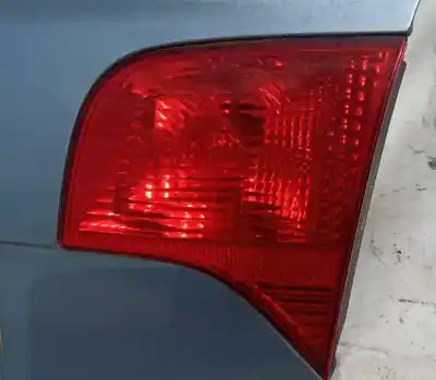 Автозапчасти б/у внутренний правый задний фонарь за audi a4 avant (8e) 2.0 tdi quattro (dpf) ссылки oem iam   