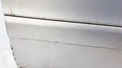 Pezzo di ricambio per auto di seconda mano plastica per opel zafira b 1.9 cdti riferimenti oem iam   