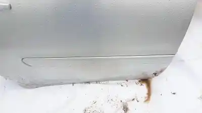 Peça sobressalente para automóvel em segunda mão plásticos por opel zafira b 1.9 cdti referências oem iam 