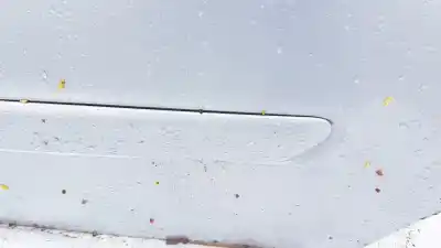 Pezzo di ricambio per auto di seconda mano plastica per opel zafira b 1.9 cdti riferimenti oem iam   