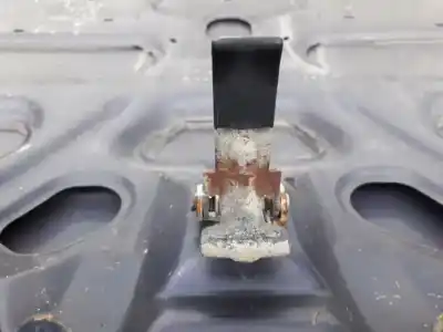 Peça sobressalente para automóvel em segunda mão plásticos por renault laguna (b56) 2.2 diesel referências oem iam 