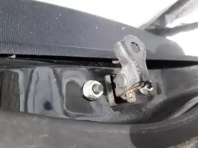 Second-hand car spare part hinge for toyota avensis 2.0 d-4d oem iam references   