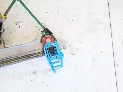 Second-hand car spare part passenger side right window regulator for citroen c2 1.1 oem iam references 9641241280  