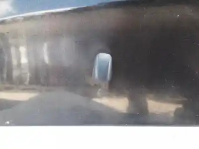 Peça sobressalente para automóvel em segunda mão plásticos por toyota corolla (e11) 2.0 d-4d linea sol referências oem iam 