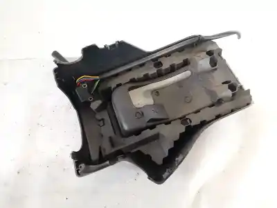 Pezzo di ricambio per auto di seconda mano plastica per toyota corolla (e11) 2.0 d-4d linea sol riferimenti oem iam   