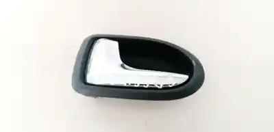 Автозапчастина б/у ліва задня внутрішня ручка для MAZDA PREMACY (CP) 2.0 Turbodiesel CAT Посилання на OEM IAM   