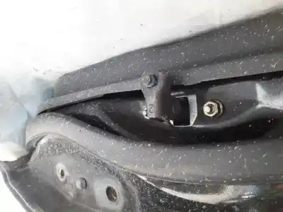 Second-hand car spare part hinge for toyota corolla (e11) 2.0 d-4d linea sol oem iam references   