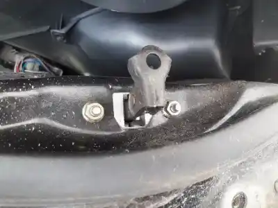 Second-hand car spare part hinge for toyota corolla (e11) 2.0 d-4d linea sol oem iam references   