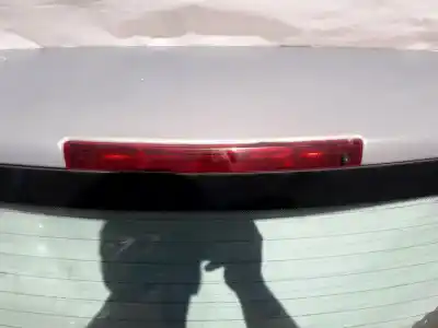 Peça sobressalente para automóvel em segunda mão farolim de travão central por renault scenic ii 1.5 dci diesel referências oem iam 