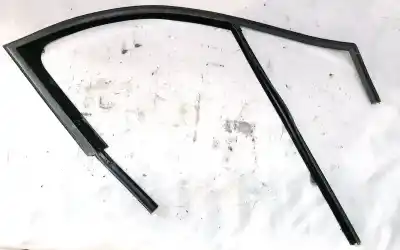 Pezzo di ricambio per auto di seconda mano plastica per opel meriva b 1.7 16v cdti riferimenti oem iam 469663017