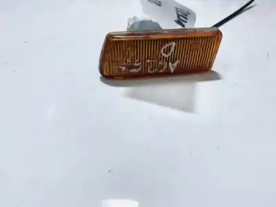 Peça sobressalente para automóvel em segunda mão farolim do lado direito por peugeot 406 (8b) 2.0 hdi 110 referências oem iam 