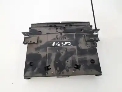 Peça sobressalente para automóvel em segunda mão plásticos por toyota avensis wagon (t25) 2.0 d-4d executive referências oem iam 5562944020