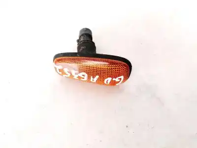 Peça sobressalente para automóvel em segunda mão farolim do lado direito por opel astra g caravan 1.6 referências oem iam 90560403