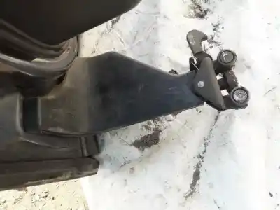 Pezzo di ricambio per auto di seconda mano Supporto / Guida Per Porte Scorrevoli per CITROEN C8 2.2 HDi Exclusive Riferimenti OEM IAM   