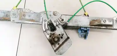 Second-hand car spare part passenger side right window regulator for opel corsa c 1.2 16v cat (z 12 xep / lb4) oem iam references   