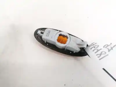 Автозапчасти б/у правая боковая фонарь за mazda premacy (cp) 2.0 turbodiesel cat ссылки oem iam 0464120  046-4120
