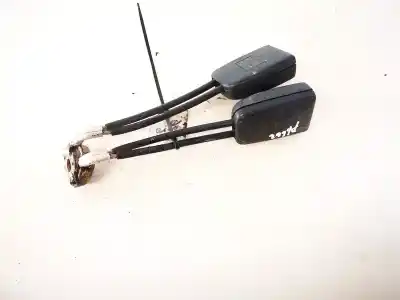 Pezzo di ricambio per auto di seconda mano gancio cintura posteriore centrale per audi 80/90 (893) 1.8 riferimenti oem iam 893857739