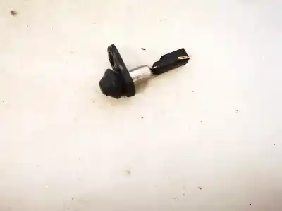 Peça sobressalente para automóvel em segunda mão trocar por kia carens 2.0 crdi ex monovolumen referências oem iam 