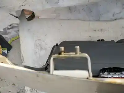 Peça sobressalente para automóvel em segunda mão amortecedores do tronco / porta por kia rio 1.3 cat referências oem iam 