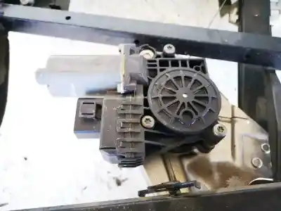 Автозапчасти б/у мотор заднего правого стекла за audi a6 avant (4b5) 2.5 tdi ссылки oem iam 0130821785