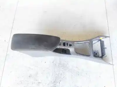 Second-hand car spare part center armrest for renault laguna ii (bg0) 1.8 cat oem iam references 8200025899