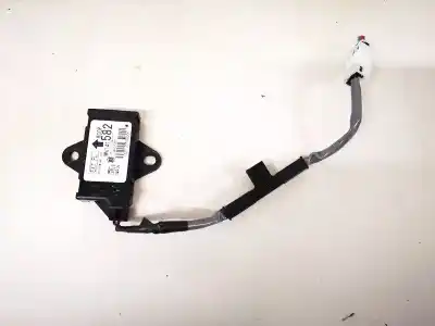 Piesă de schimb auto la mâna a doua AMPLIFICATOR DE ANTENA pentru MITSUBISHI OUTLANDER (CW0)  Referințe OEM IAM MN141582  