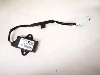 Piesă de schimb auto la mâna a doua AMPLIFICATOR DE ANTENA pentru MITSUBISHI OUTLANDER (CW0)  Referințe OEM IAM MN141583  