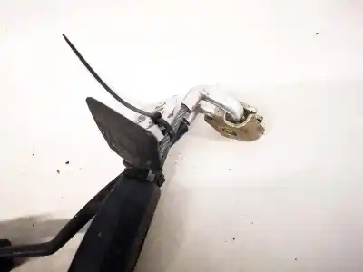 Автозапчастина б/у задній центральний гачок для skoda octavia combi (1u5) 1.9 tdi посилання на oem iam 8d0857739b   Автозапчастина б/у задній центральний гачок для skoda octavia combi (1u5) 1.9 tdi посилання на oem iam 8d0857739b