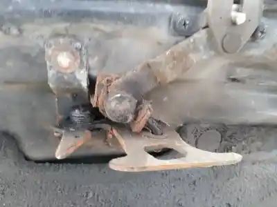 Peça sobressalente para automóvel em segunda mão plásticos por audi 100 avant (c4) 2.5 tdi referências oem iam 