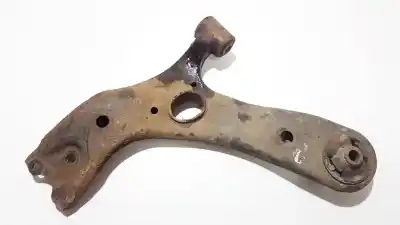 Tweedehands auto-onderdeel linker onderste ophang arm voor toyota verso 2.0 d-4d cat oem iam-referenties 