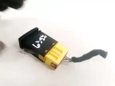 Second-hand car spare part switch for audi a4 avant (b5) 1.9 tdi oem iam references 4d0941563  