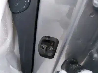 Second-hand car spare part hinge for volvo v50 (545) 2.0 d oem iam references   