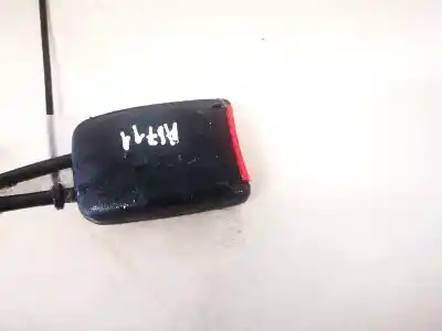 Автозапчасти б/у крюк для ремня задний правый за volkswagen passat variant (3b5) 1.8 ссылки oem iam 3b0857740  