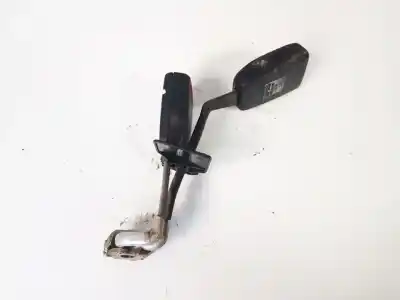 Автозапчасти б/у левый задний крюк ремня за audi a4 avant (b5) 1.9 tdi ссылки oem iam 8d0557739