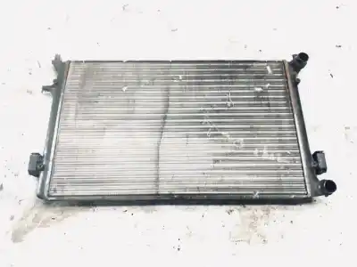 Pièce détachée automobile d'occasion radiateur d'eau pour volkswagen golf v (1k1) 1.6 fsi références oem iam 
