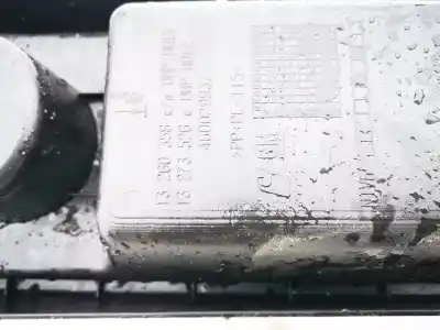 Pezzo di ricambio per auto di seconda mano plastica per opel meriva b 1.7 16v cdti riferimenti oem iam 13260358  13273526