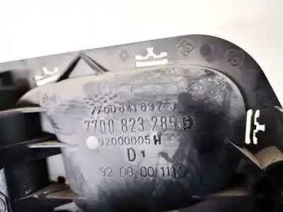 Автозапчастина б/у внутрішня задня права ручка для renault laguna (b56) 3.0 v6 baccara (b56e/r) посилання на oem iam 7700823285g  7700841897j