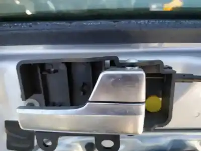 Peça sobressalente para automóvel em segunda mão puxador interior traseiro direito por ford focus turnier (cb4) 1.6 16v cat referências oem iam 