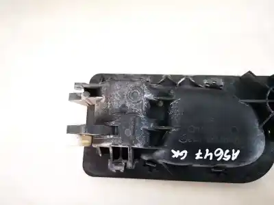 Автозапчасти б/у левая задняя внутренняя ручка за renault laguna (b56) 2.2 dt rt ссылки oem iam 7700823286  