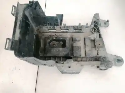 Pezzo di ricambio per auto di seconda mano Medio per VOLKSWAGEN PASSAT B6 VARIANT (3C5) 2.0 TDI 4motion Riferimenti OEM IAM 1K0915333C  