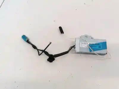 Second-hand car spare part antenna amplifier for toyota avensis 2.0 d-4d oem iam references 8630005200