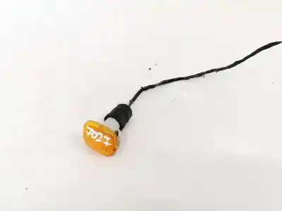 Автозапчасти б/у правая боковая фонарь за audi a3 (8l) 1.8 ambiente ссылки oem iam 4d0949127b