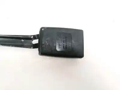 Автозапчасти б/у крюк для ремня передний правый за audi a4 avant (b5) 1.9 tdi ссылки oem iam 8d0857755b  